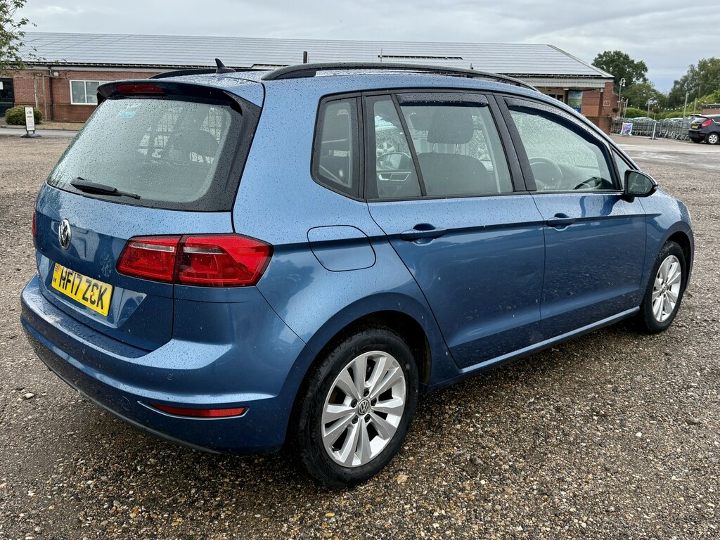 Volkswagen Golf SV Se Blue #7