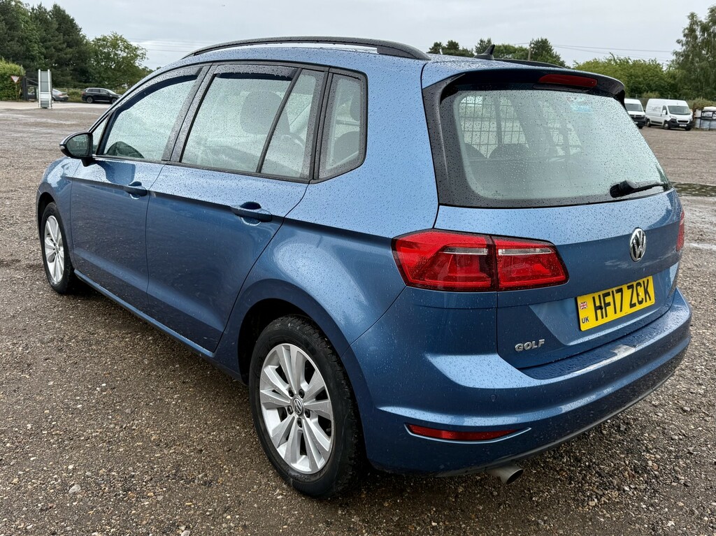 Volkswagen Golf SV Se Blue #5