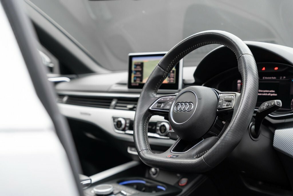 Audi RS4 Avant Tfsi V6 Grey #32