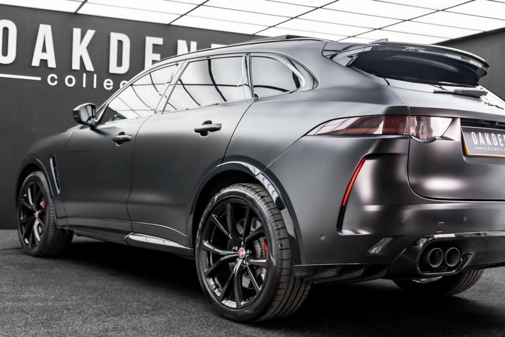 Jaguar F-Pace 2.0 D180 Chequered Flag Awd Euro 6 Ss Black #23