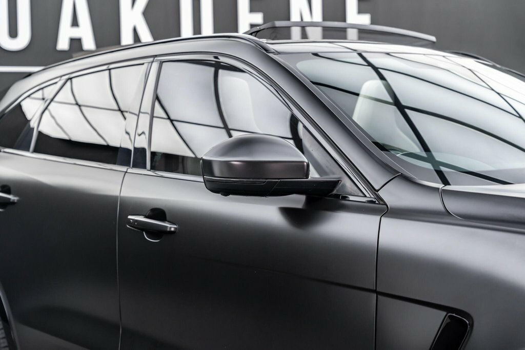 Jaguar F-Pace 2.0 D180 Chequered Flag Awd Euro 6 Ss Black #29