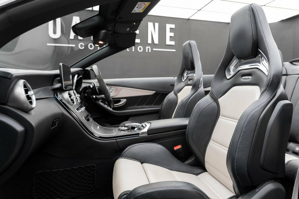 Mercedes-Benz C Class 4.0 C63 V8 Biturbo Amg S Premium Cabriolet Spds  #2