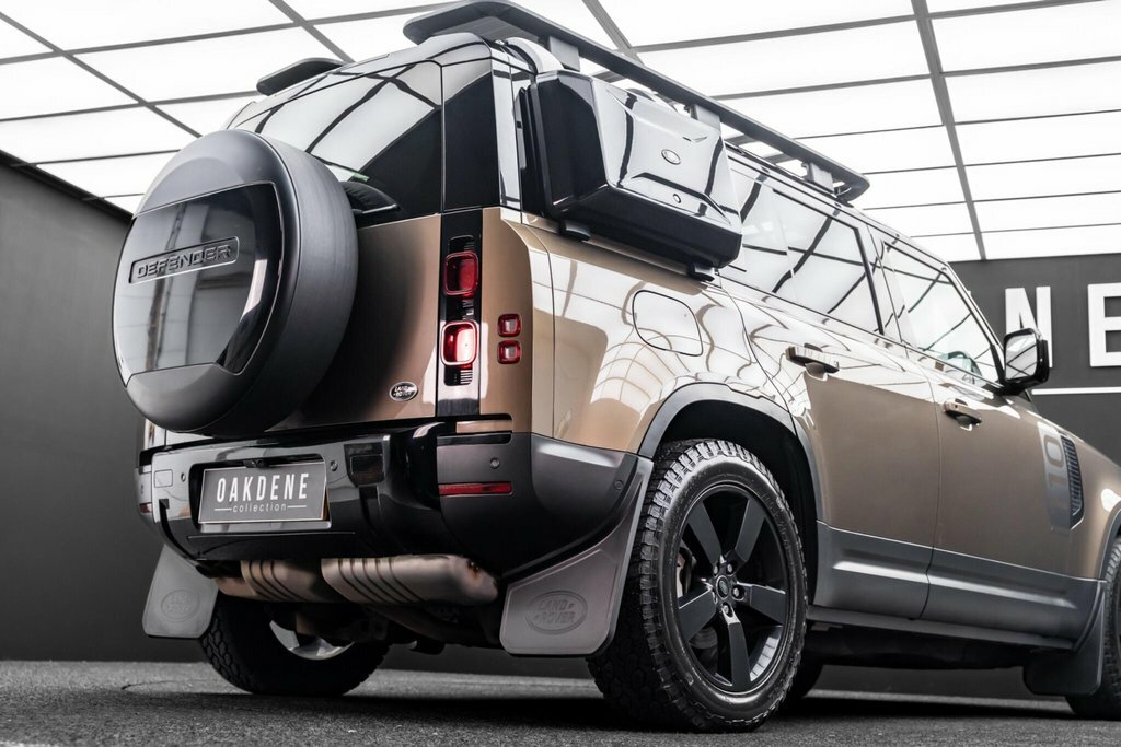 Land Rover Defender 110 First Edition Brown #11