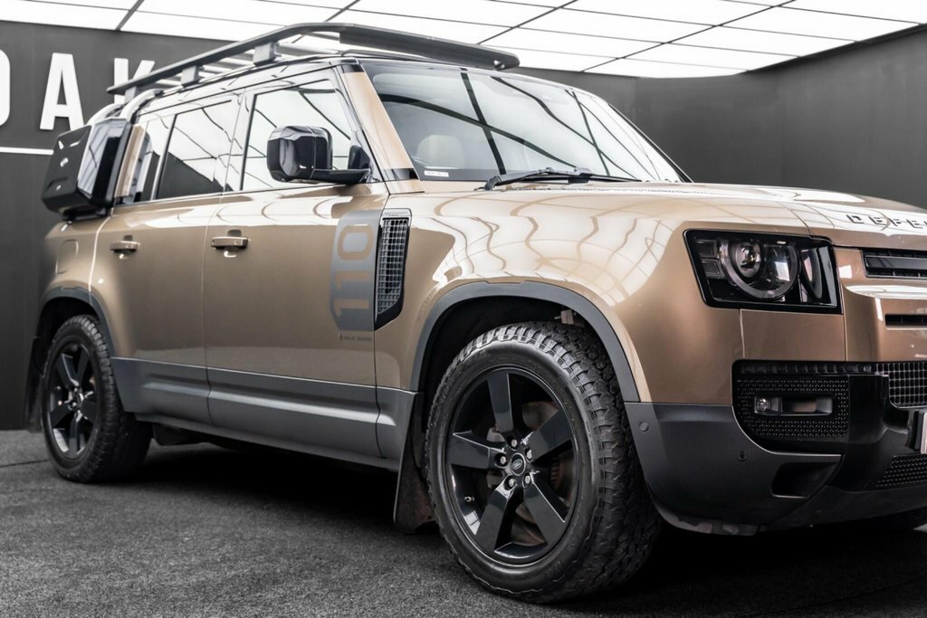 Land Rover Defender 110 First Edition Brown #19
