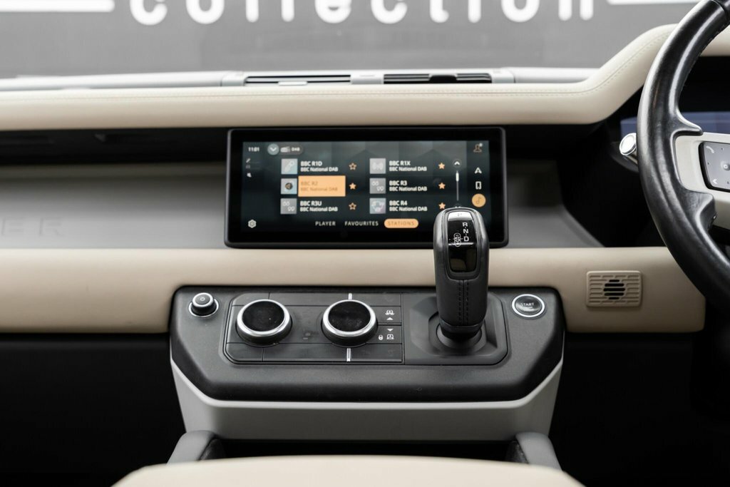 Land Rover Defender 110 First Edition Brown #26