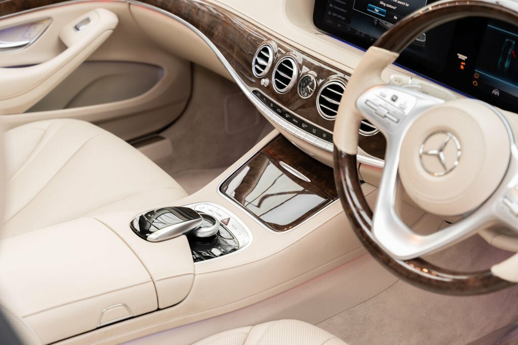 Mercedes-Benz S Class Saloon Black #38