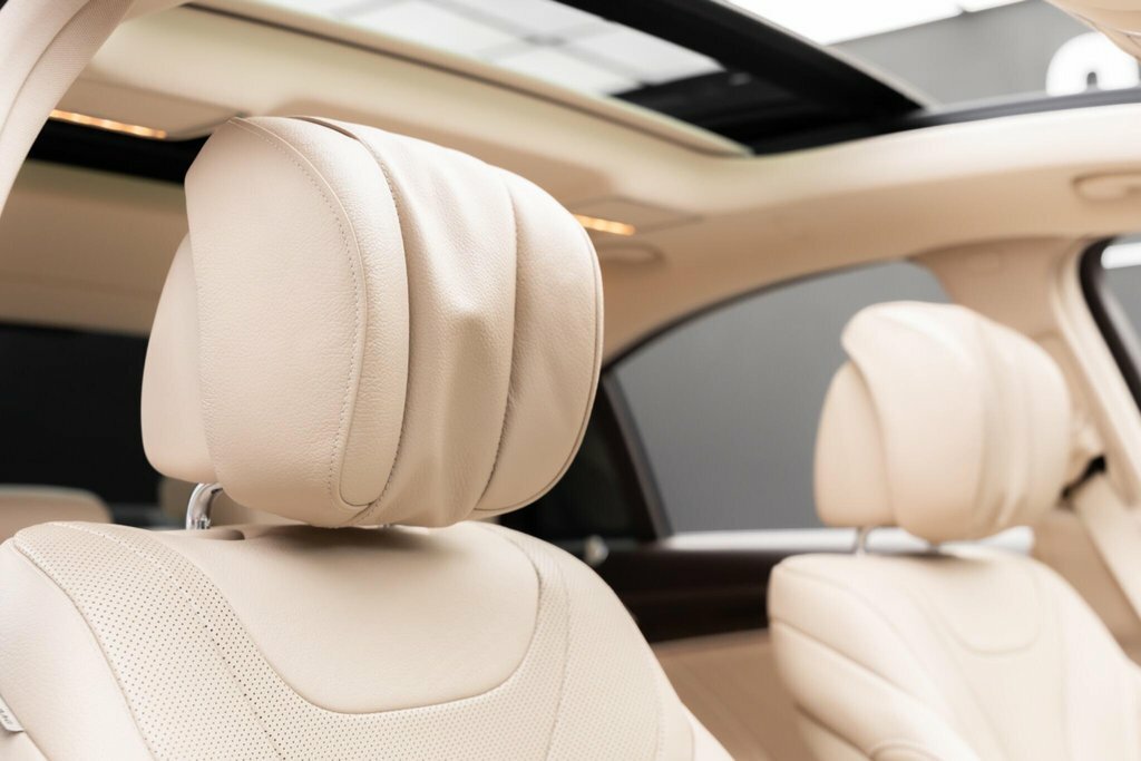 Mercedes-Benz S Class Saloon Black #24