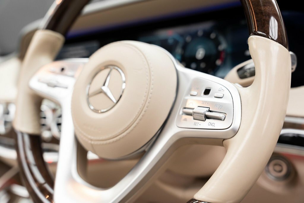 Mercedes-Benz S Class Saloon Black #20