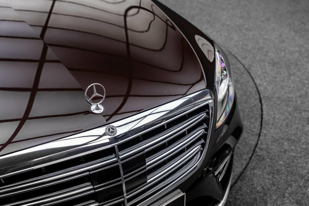 Mercedes-Benz S Class Saloon Black #31