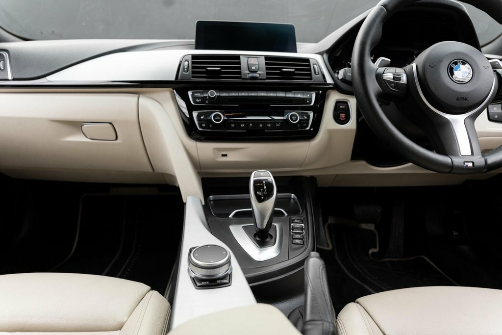 BMW 4 Series Gran Coupe M Sport Black #42