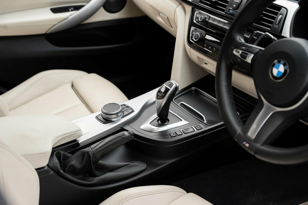 BMW 4 Series Gran Coupe M Sport Black #16