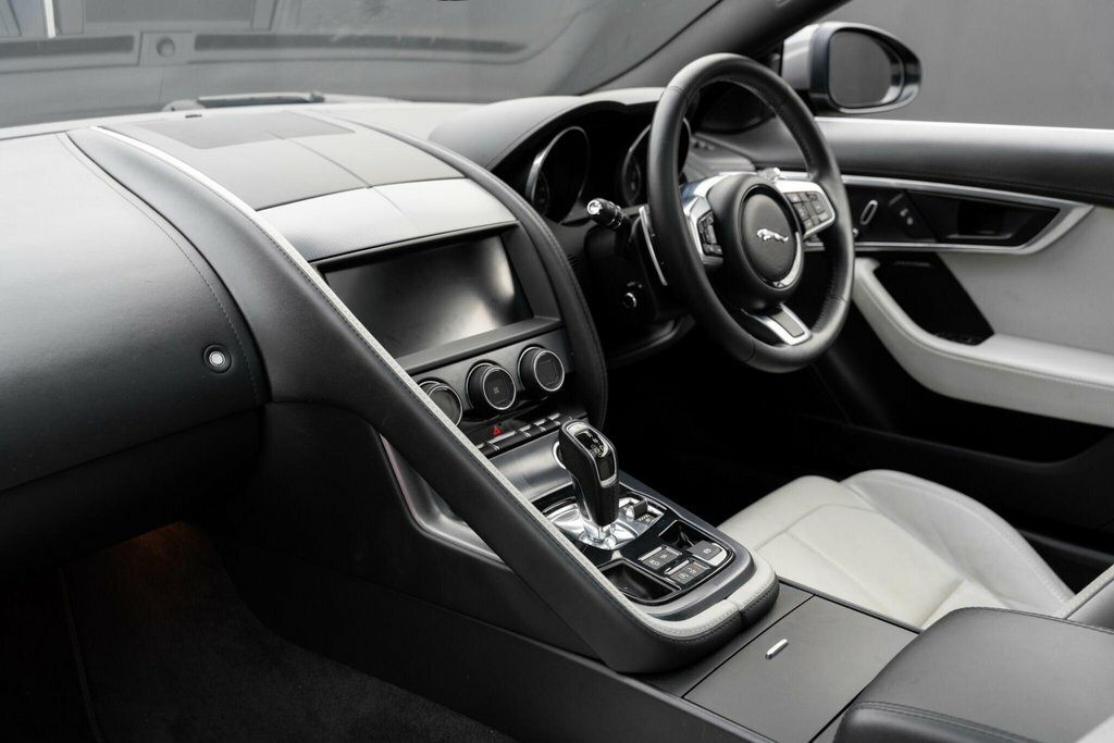 Jaguar F-Type 2017 17 3.0 Black #40