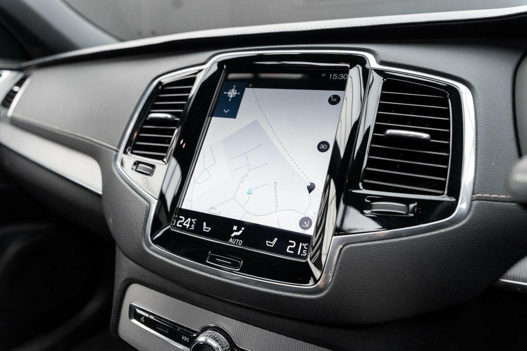 Volvo XC90 Inscription B5 #28