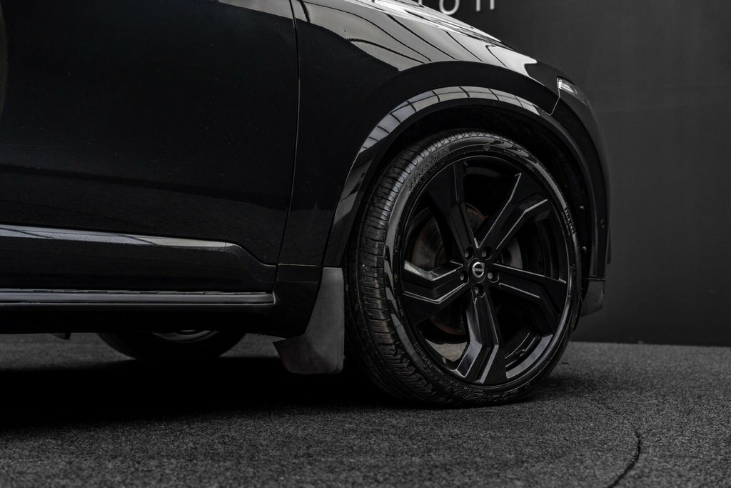 Volvo XC90 Inscription B5 #41