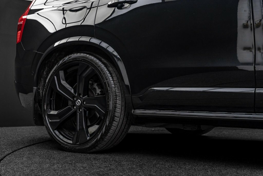 Volvo XC90 Inscription B5 #35