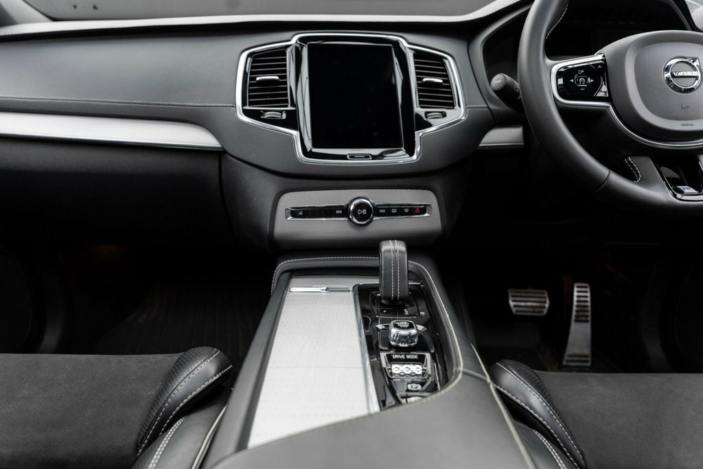 Volvo XC90 Inscription B5 #36