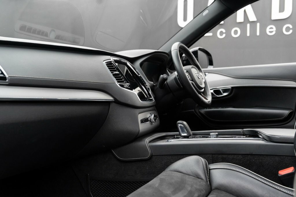 Volvo XC90 Inscription B5 #44