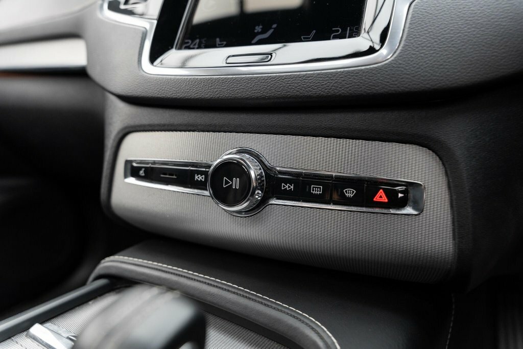 Volvo XC90 Inscription B5 #26