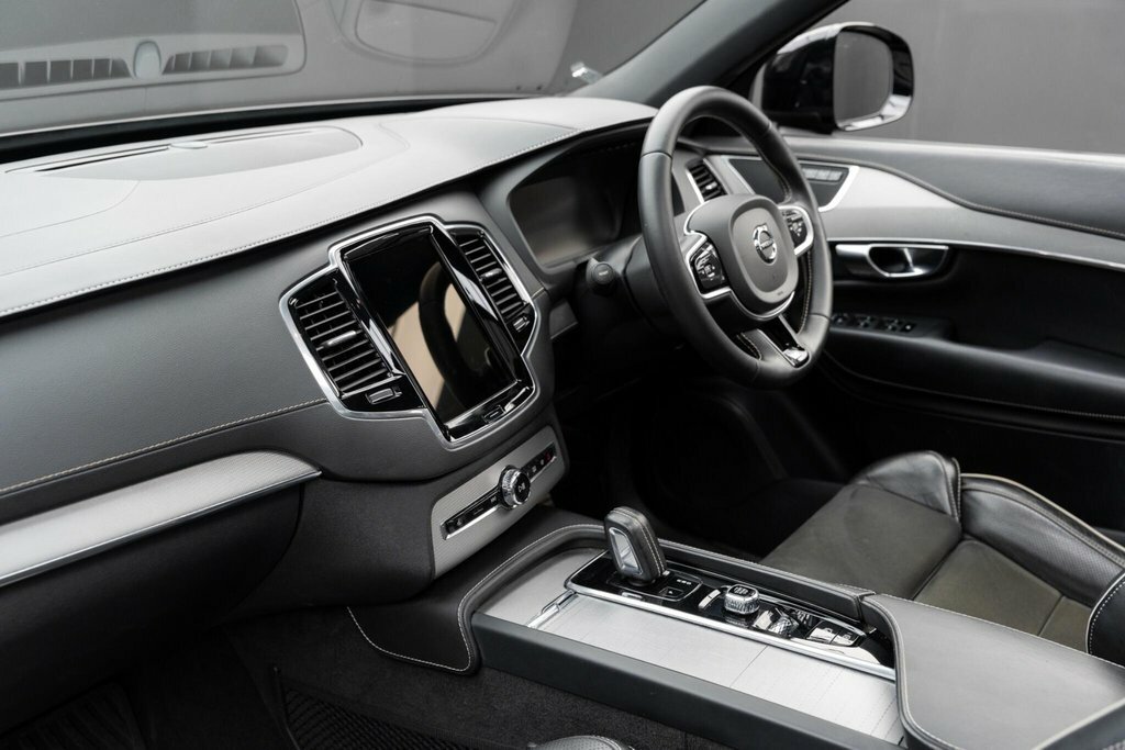 Volvo XC90 Inscription B5 #40