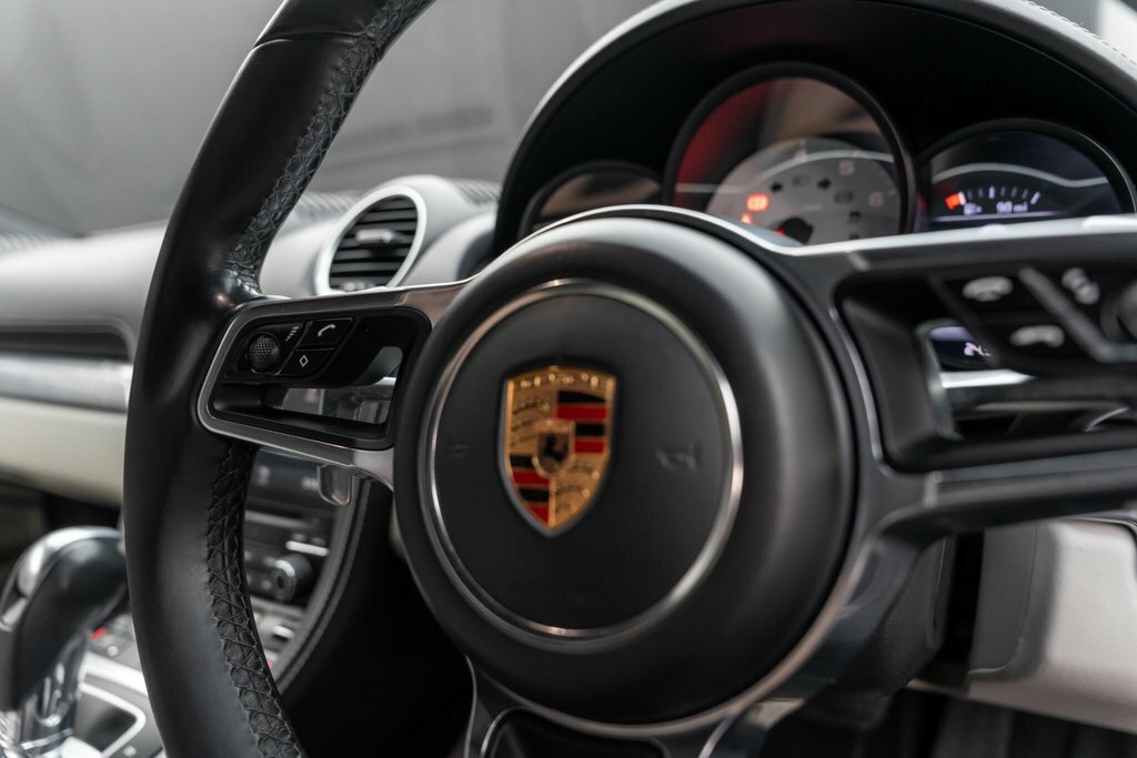 Porsche 718 Cayman Cayman Blue #26