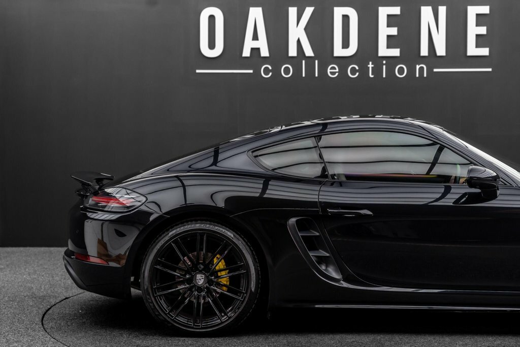 Porsche 718 Cayman Cayman Blue #37