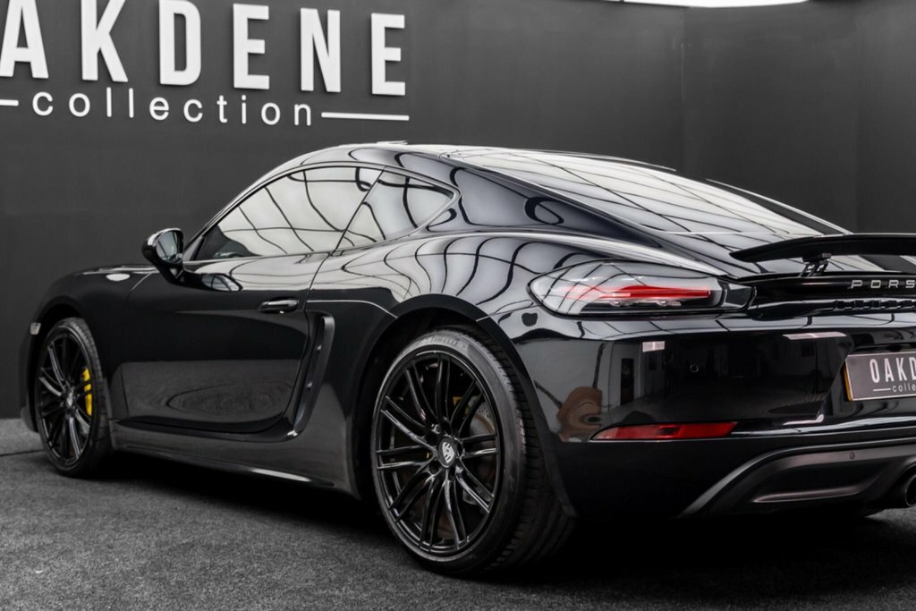 Porsche 718 Cayman Cayman Blue #25