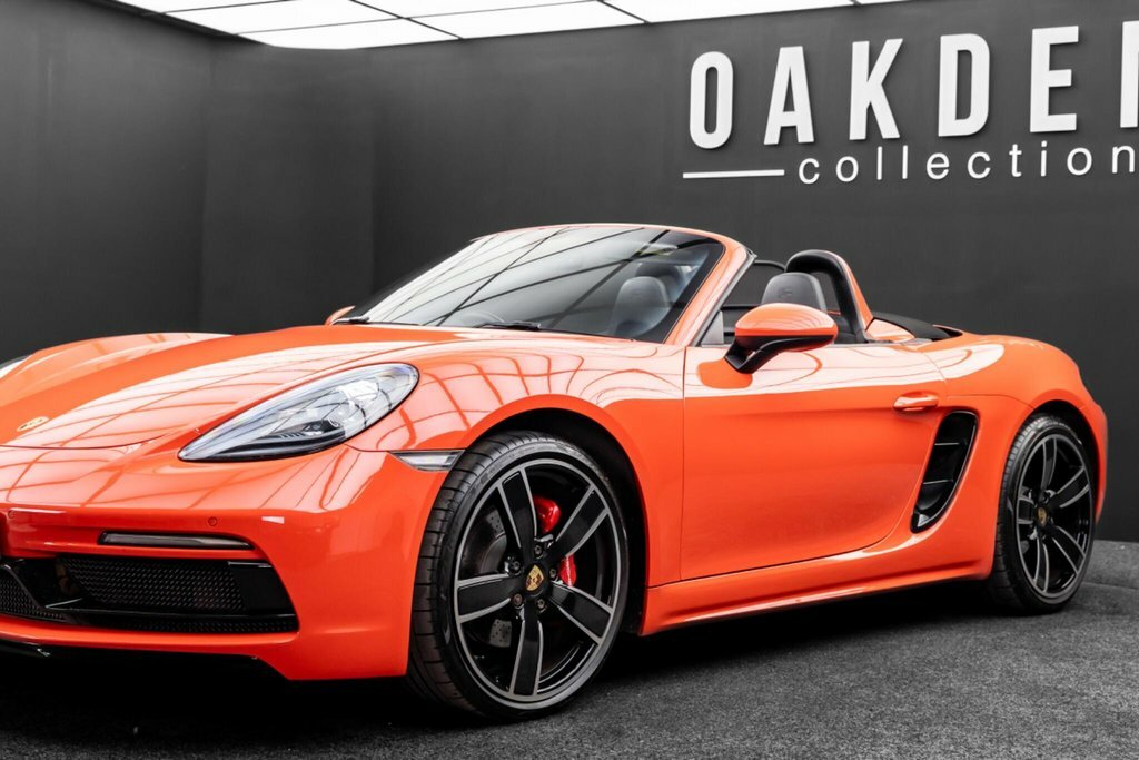 Porsche 718 Boxster Boxster Roadster 2.0 Silver #19