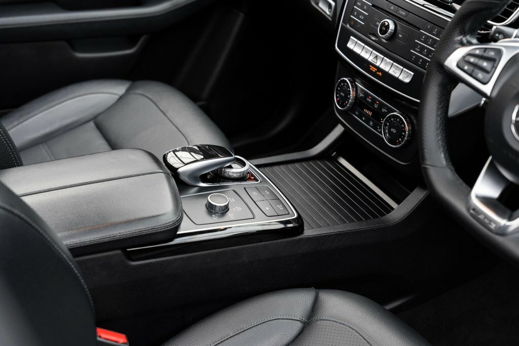 Mercedes-Benz GLE Class Amg Night Edition Black #46