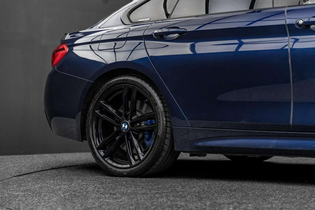 BMW 4 Series Gran Coupe 420D Sport Gran Coupe Black #31