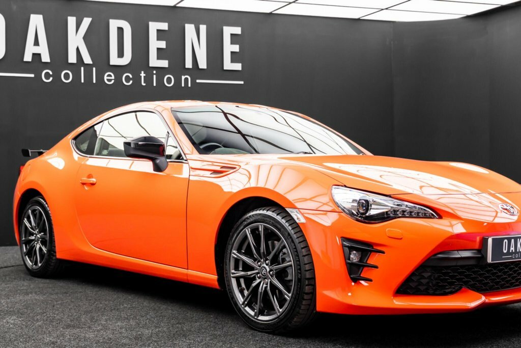 Toyota GT86 2.0 D-4s Pro White #18