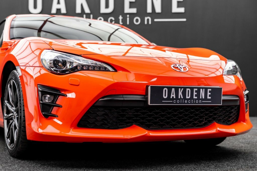Toyota GT86 2.0 D-4s Pro White #30