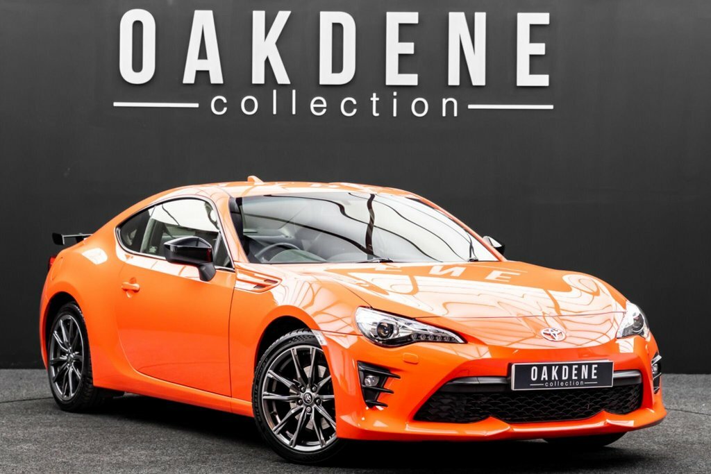 Toyota GT86 2.0 Boxer D-4s Club Series Orange Edition Euro 6 2