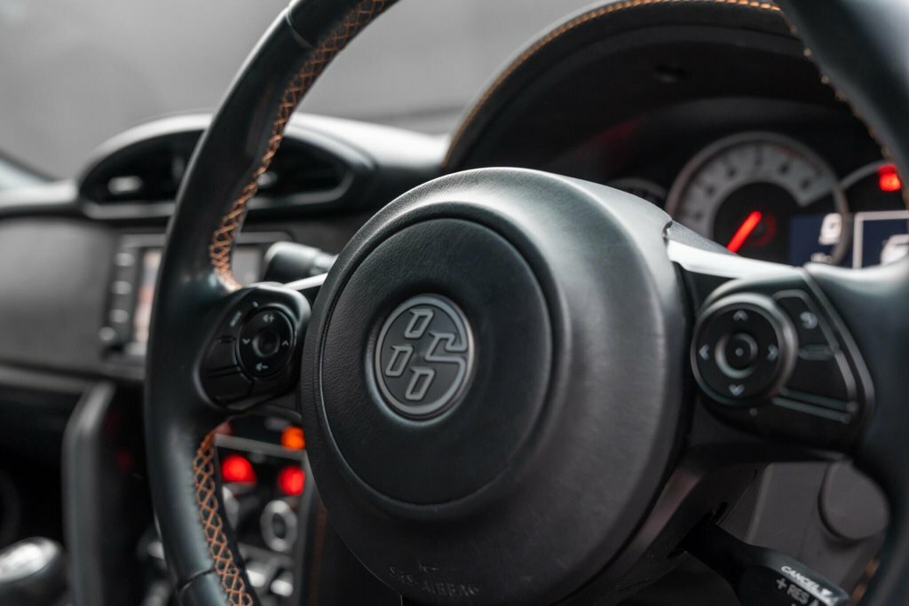 Toyota GT86 2.0 D-4s Pro White #19