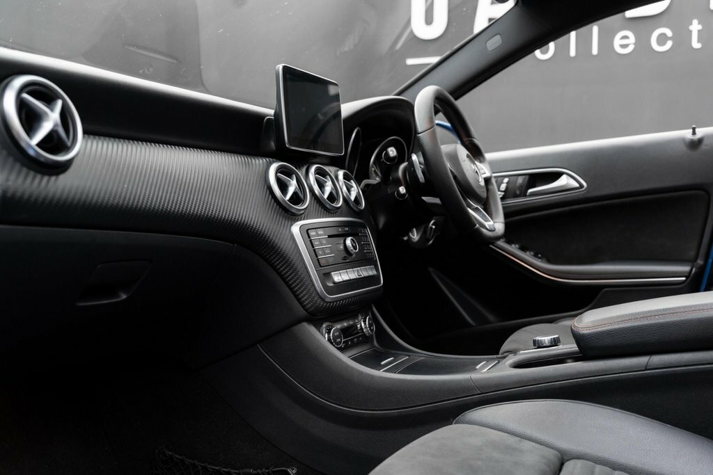 Mercedes-Benz A Class 2.1L Sport Edition Blue #41