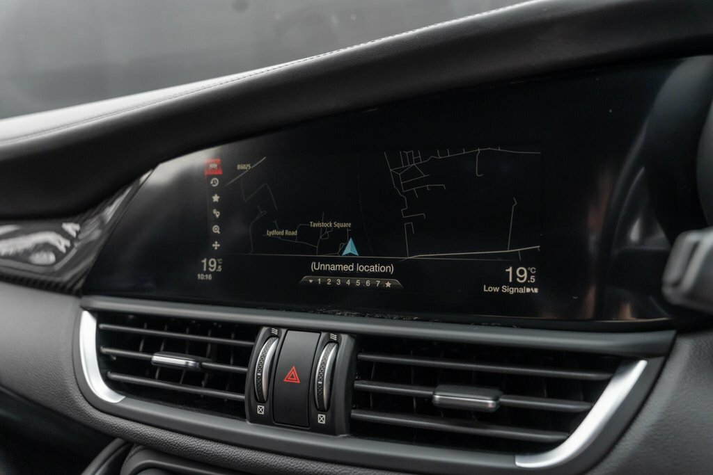 Alfa Romeo Giulia 2.0T Veloce Euro 6 Ss #25