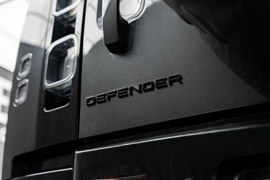 Land Rover Defender 110 Defender X-dynamic S Phev Grey #48