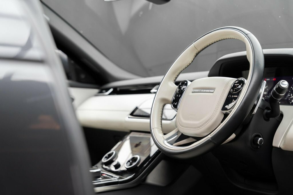 Land Rover Range Rover Velar 3L R-dynamic Hse Black #32