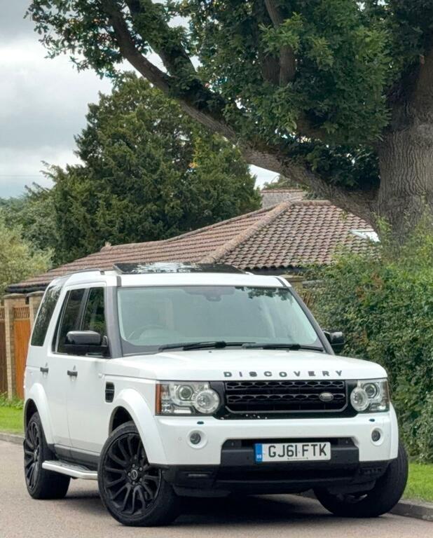Land Rover Discovery 4 Hse GJ61FTK White #2