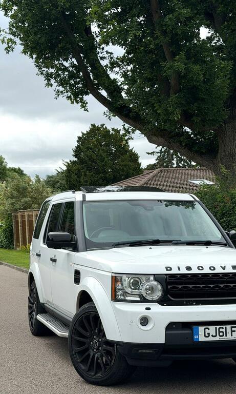 Land Rover Discovery 4 Hse GJ61FTK White #3