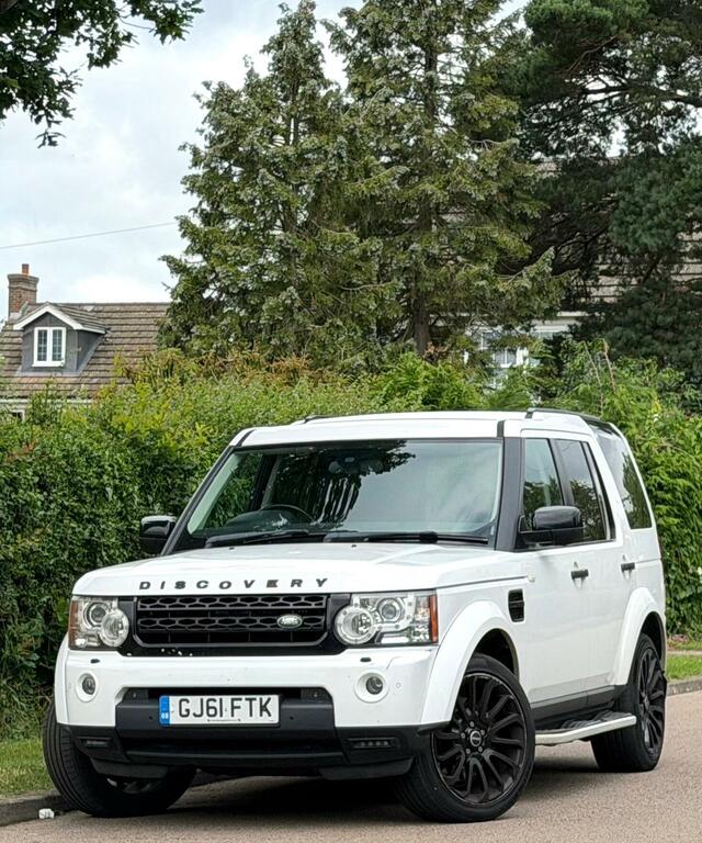 Land Rover Discovery 4 Hse GJ61FTK White #4