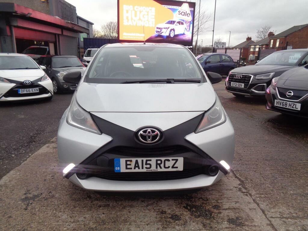 Toyota Aygo 1.0 Vvt-i X Euro 5 Euro 5 Silver #2