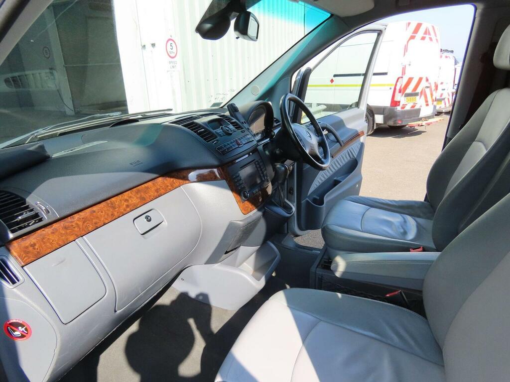 Mercedes-Benz Viano Mpv Silver #11