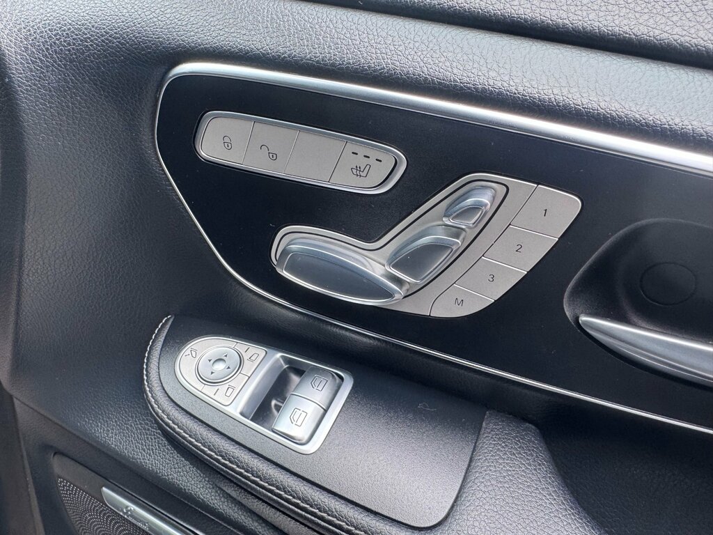 Mercedes-Benz V Class Sport Black #13