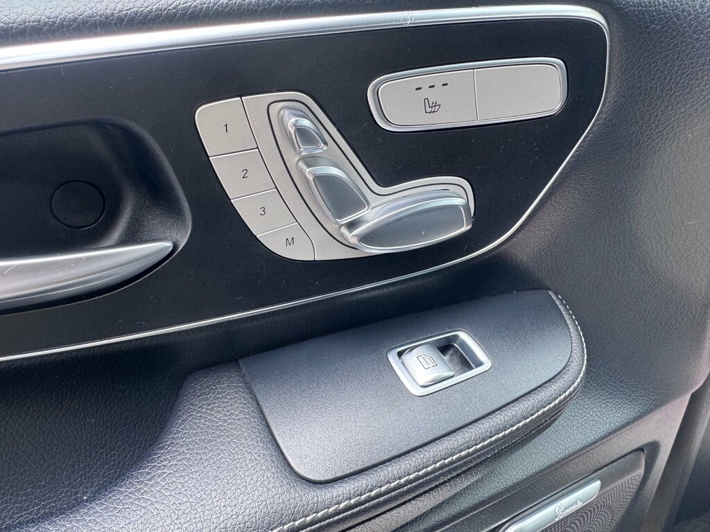 Mercedes-Benz V Class Sport Black #11