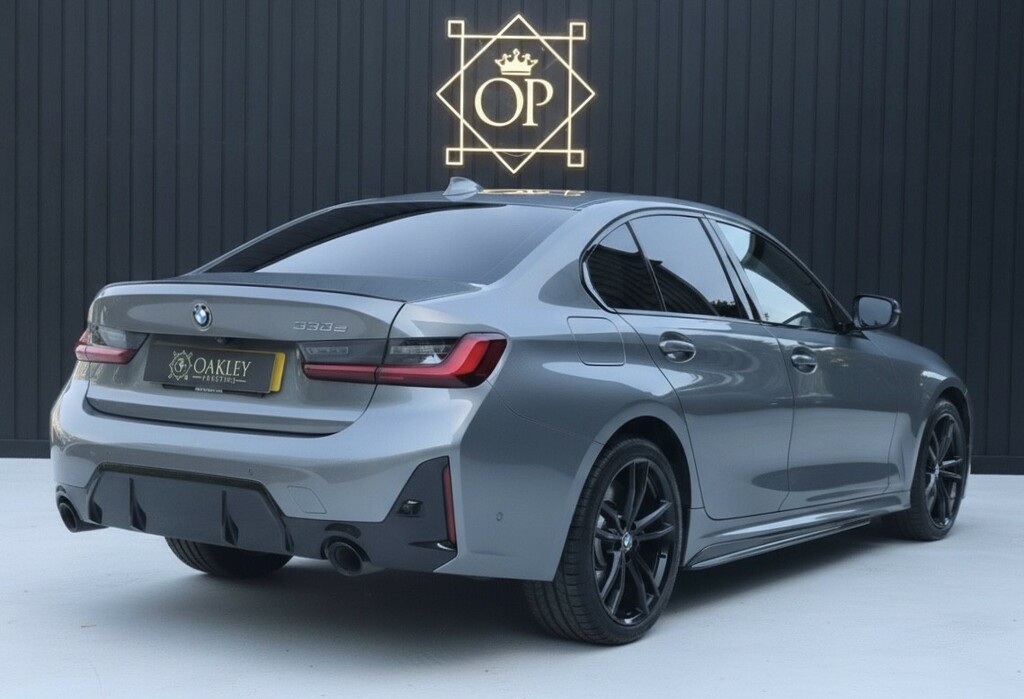BMW 3 Series Saloon 2.0 330E M Sport Saloon 202323 YJ23LCH Grey #5
