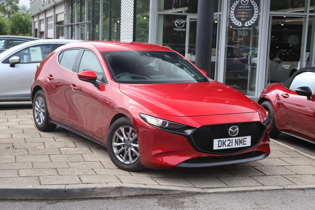 Mazda 3 2.0 E-skyactiv G Mhev Se-l Lux Red