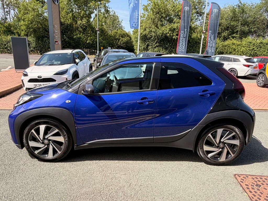 Toyota Aygo X 1.0 Vvt-i Edge GX22YYM Blue #2