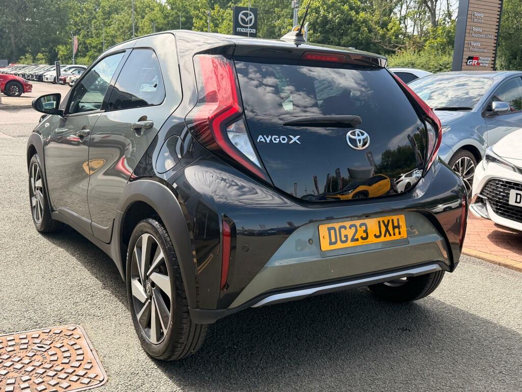 Toyota Aygo X 1.0 Vvt-i Exclusive DG23JXH Green #6
