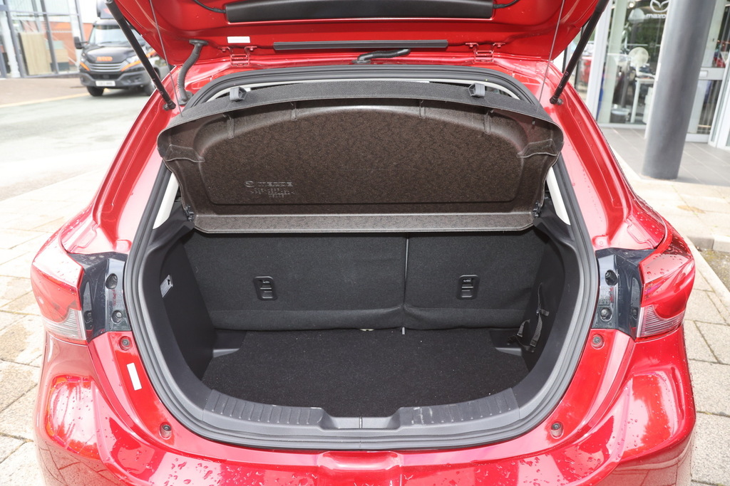 Mazda 2 1.5 Skyactiv G Gt Sport Red #5