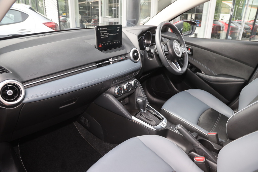 Mazda 2 1.5 Skyactiv G Gt Sport Red #2